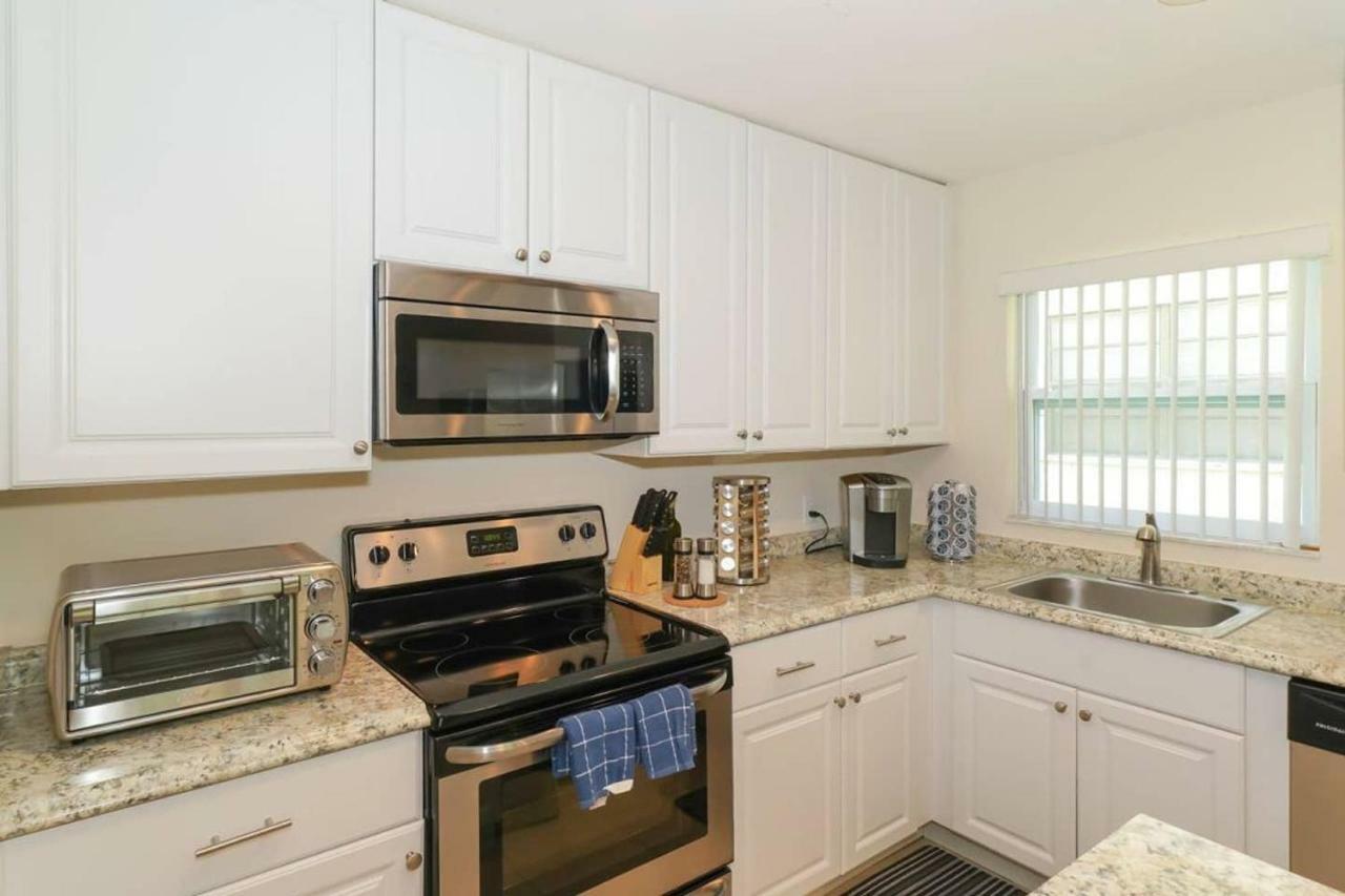 Lovely Cottage - Close To Siesta, Shops & Dining Sarasota Exterior photo