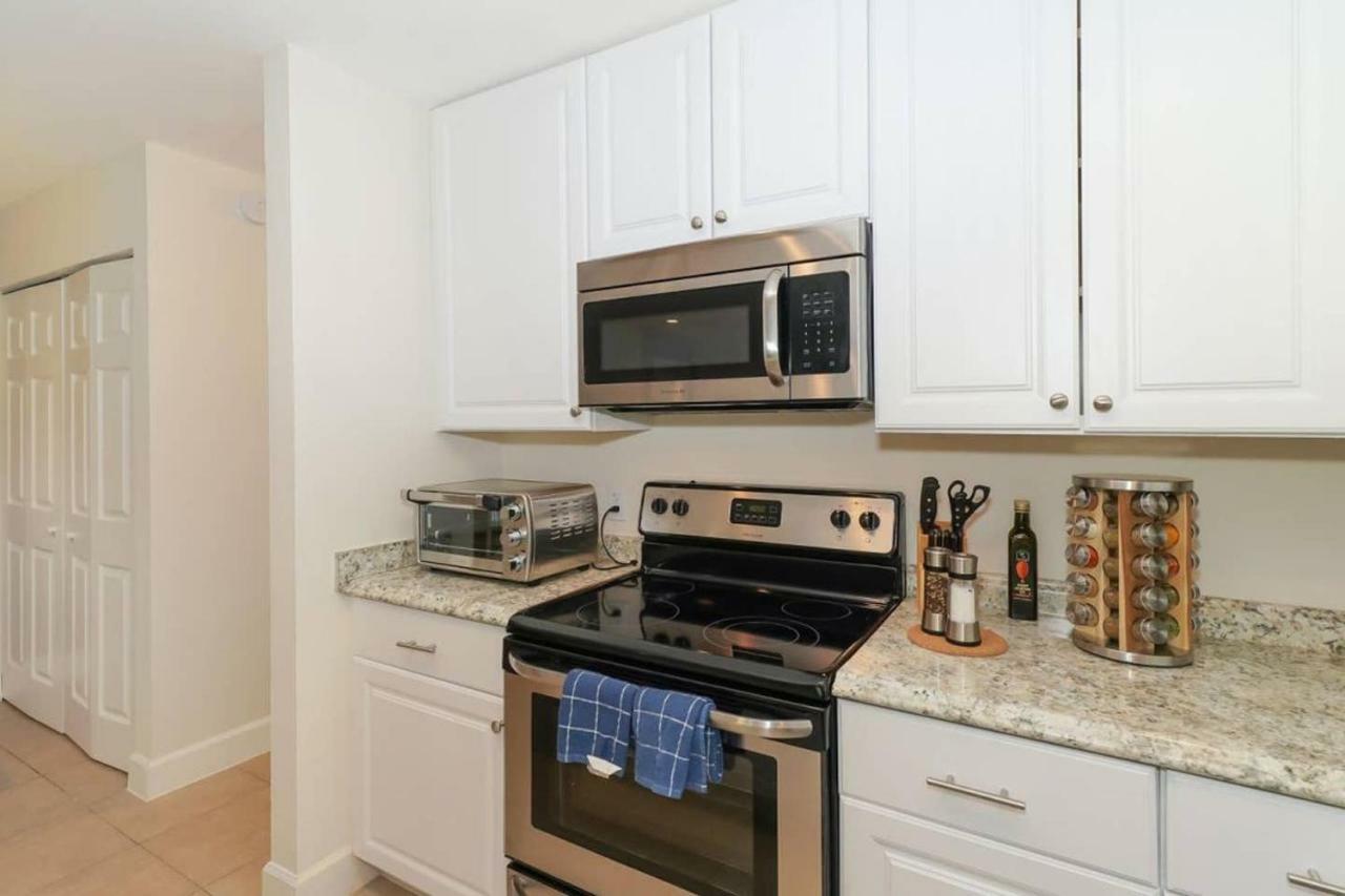 Lovely Cottage - Close To Siesta, Shops & Dining Sarasota Exterior photo